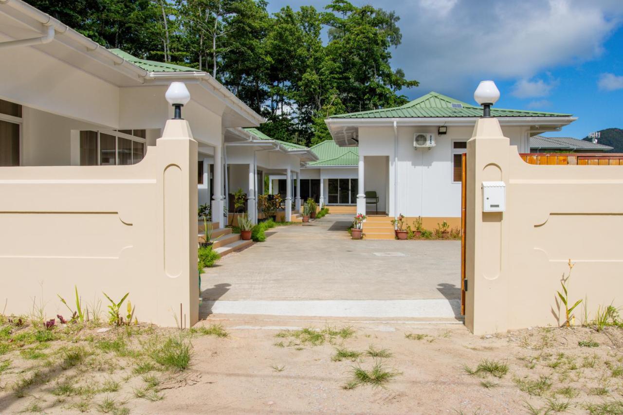 Macmillan'S Holiday Villas Grand Anse  Eksteriør billede