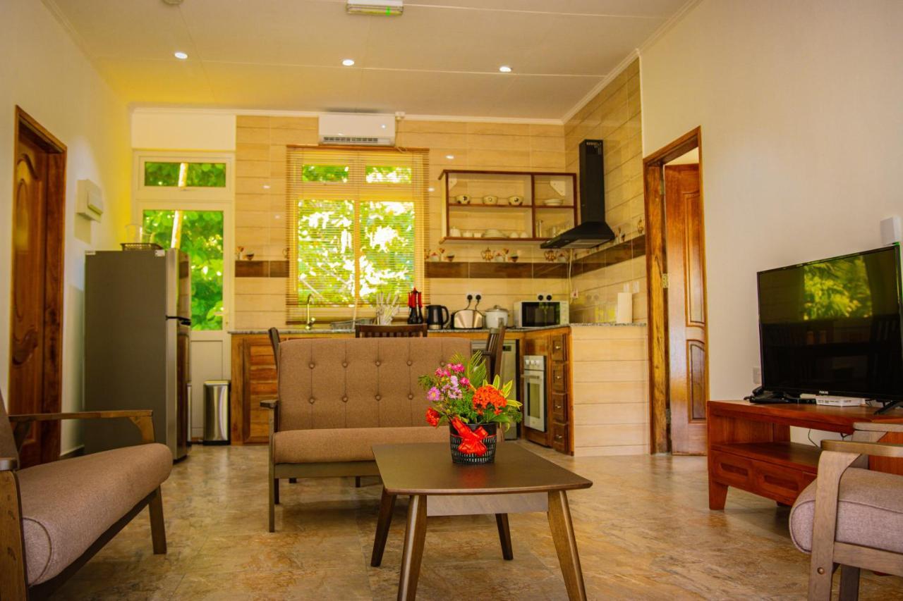 Macmillan'S Holiday Villas Grand Anse  Eksteriør billede